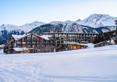 L'Hôtel Annapurna face à la vallée de Courchevel